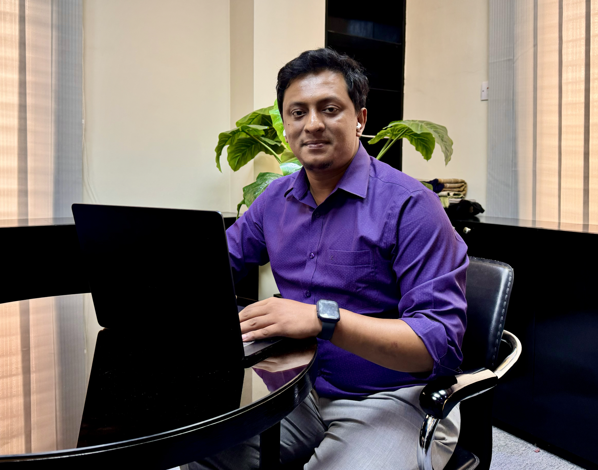 dfcgt htrht thtr htrh trh trt htrh tr htrtrh thth